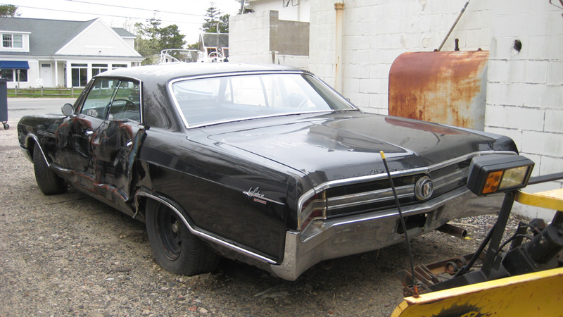 Illustration for article titled Found off the street: 1965 Buick LeSabre 400